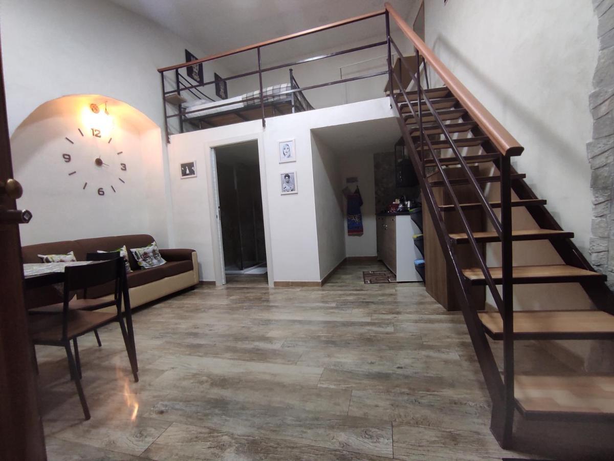 Tapia'S Rooms Big Catania Exterior photo