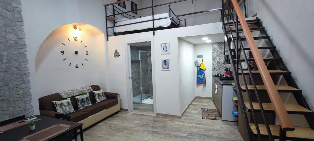 Tapia'S Rooms Big Catania Exterior photo