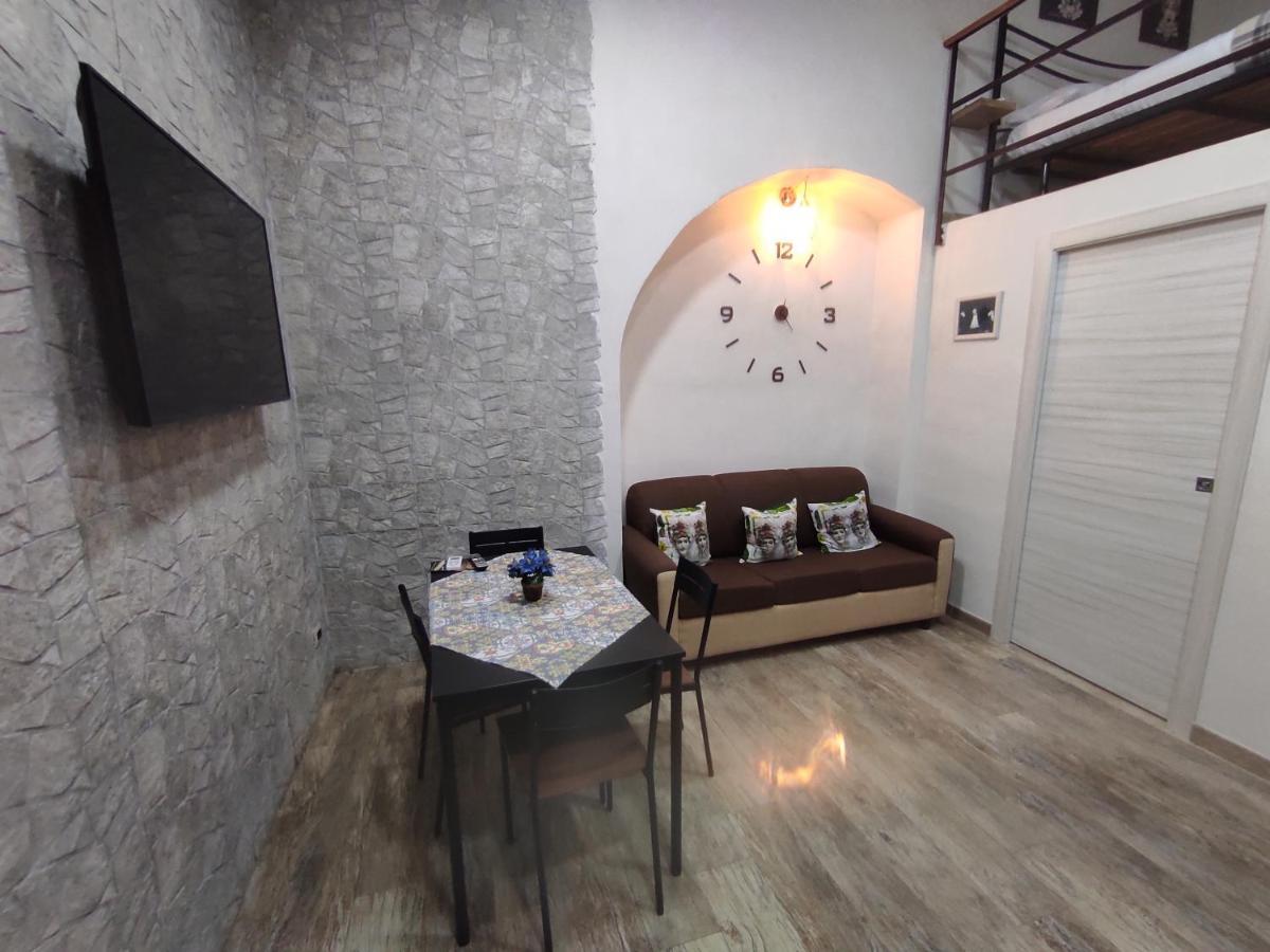 Tapia'S Rooms Big Catania Exterior photo
